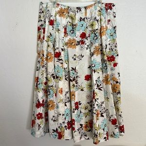 Cabi floral skirt size 6
